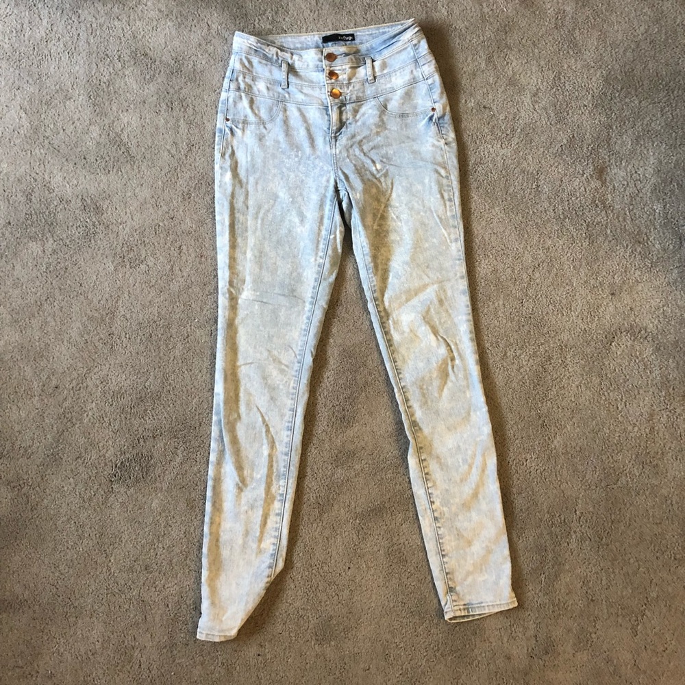High Wasted Jeans